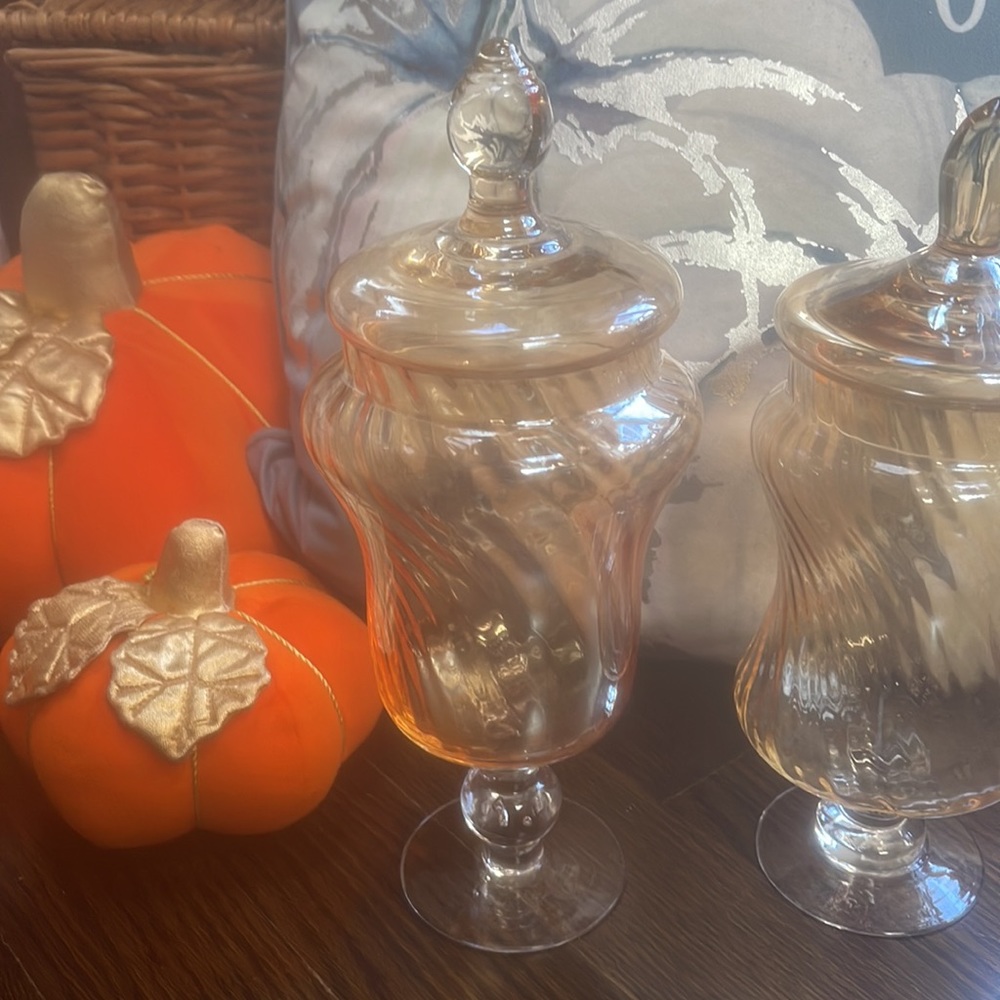 Vintage amber colored apothecary jars with lids Two different shapes lov… - Picture 3 of 12
